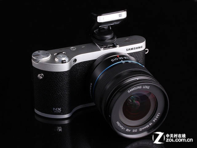 三星 NX300黑色 外观图 