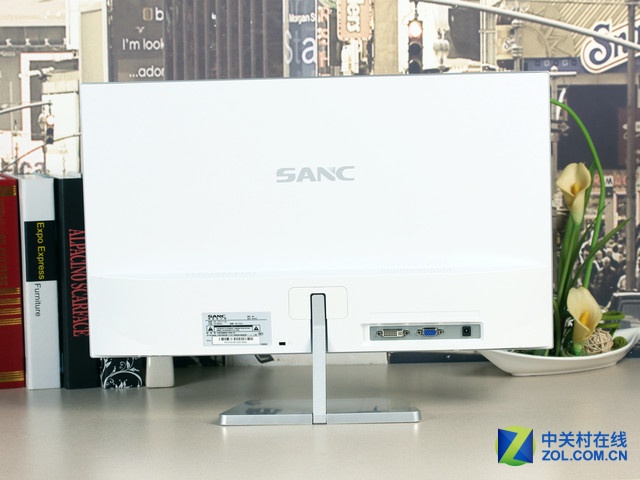 FPS/RTS首选 SANC低蓝光24吋液晶评测 